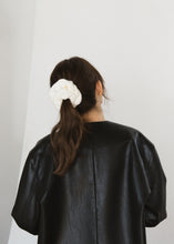 画像をギャラリービューアに読み込む, KNIT(White)