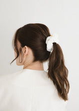 画像をギャラリービューアに読み込む, Ring-LINEN(White)