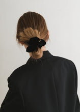 画像をギャラリービューアに読み込む, Ring-VELVET (Black)