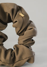 画像をギャラリービューアに読み込む, Mat-LEATHER(Greige)