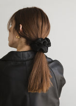画像をギャラリービューアに読み込む, Mat-LEATHER(Black)