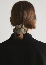 画像をギャラリービューアに読み込む, Mat-LEATHER(Greige)