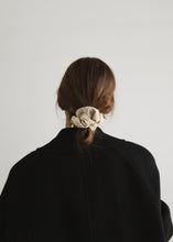 画像をギャラリービューアに読み込む, Mat-LEATHER(Off white)