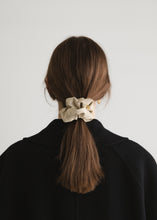 画像をギャラリービューアに読み込む, Mat-LEATHER(Off white)