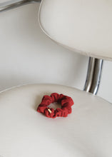 画像をギャラリービューアに読み込む, VELVET(Red)