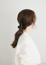 画像をギャラリービューアに読み込む, CLASSIC HAIR CLAW 01(Black)