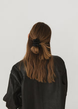 画像をギャラリービューアに読み込む, LEATHER(Black)