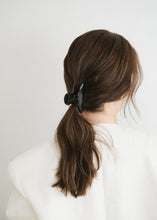 画像をギャラリービューアに読み込む, CLASSIC HAIR CLAW 01(Black)