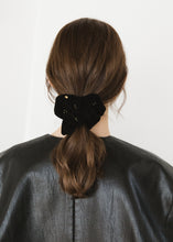 画像をギャラリービューアに読み込む, Studs-VELVET(Black) ※予約商品