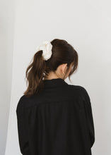 画像をギャラリービューアに読み込む, KNIT(White)