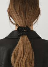 画像をギャラリービューアに読み込む, LEATHER(Black)