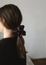 画像をギャラリービューアに読み込む, SILK SATIN(Brown)