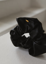 画像をギャラリービューアに読み込む, LEATHER(Black)