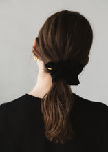 画像をギャラリービューアに読み込む, VELVET(Black)