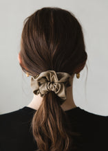 画像をギャラリービューアに読み込む, LEATHER(Beige)