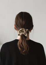 画像をギャラリービューアに読み込む, LEATHER(Beige)