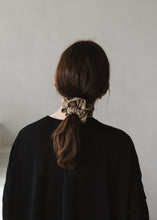 画像をギャラリービューアに読み込む, LEATHER(Beige)