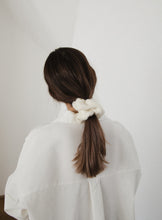 画像をギャラリービューアに読み込む, TWEED (White)