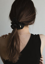 画像をギャラリービューアに読み込む, LEATHER(Black)