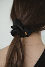 画像をギャラリービューアに読み込む, LEATHER(Black)