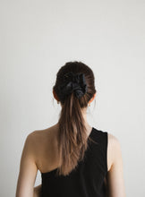 画像をギャラリービューアに読み込む, LEATHER(Black)