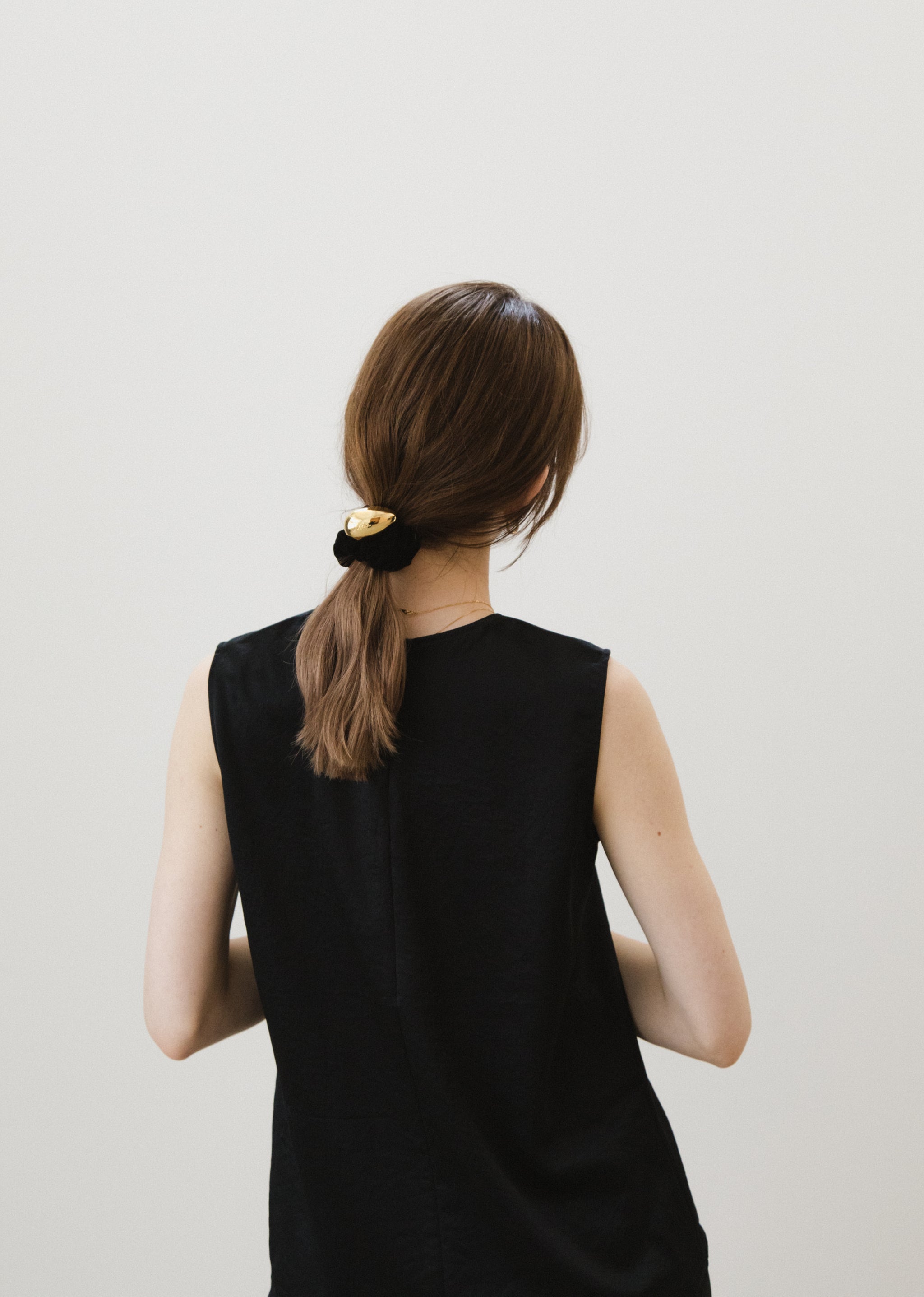 E-VELVET(Black) – LETICIA