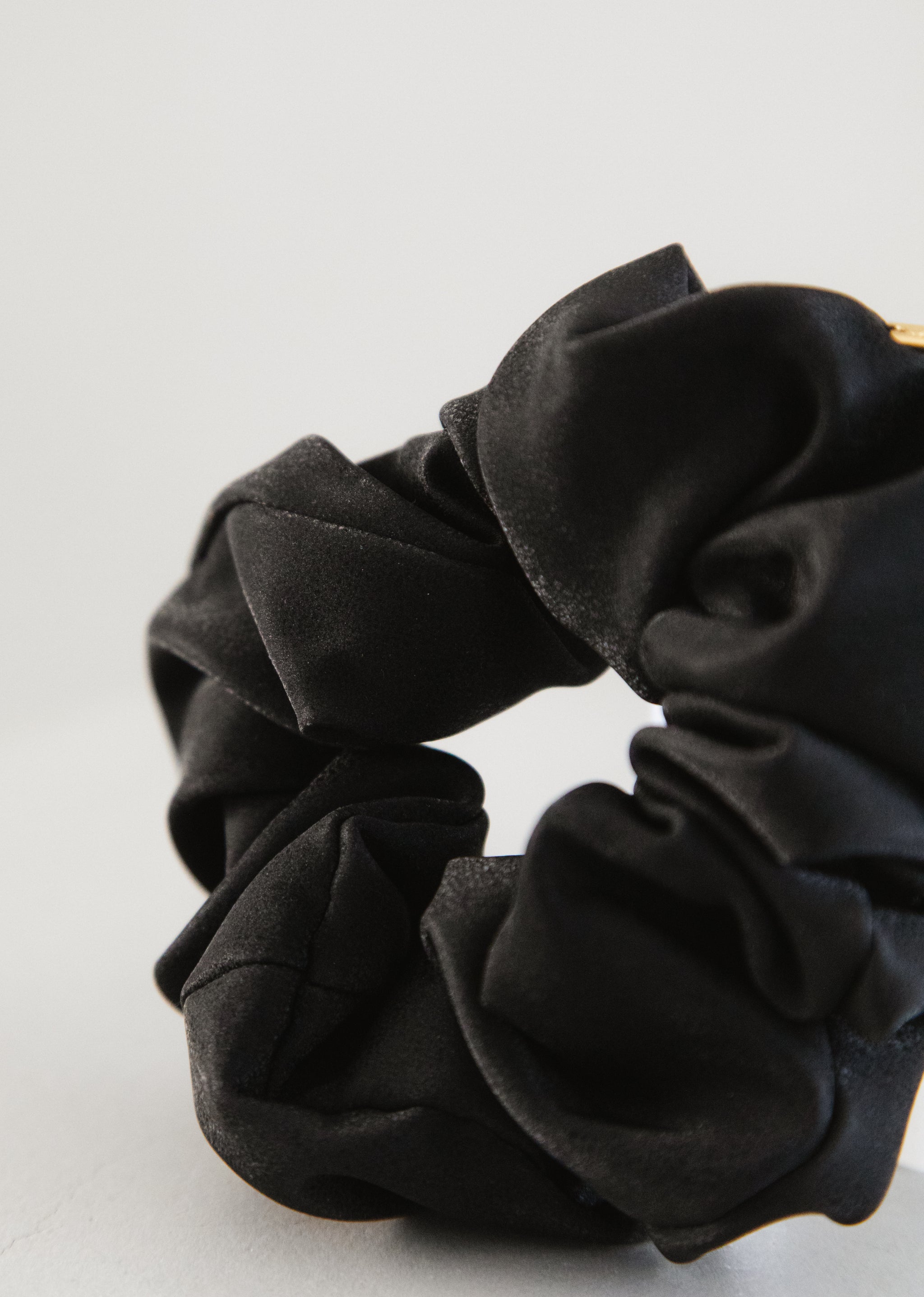 Mat-LEATHER(Black) – LETICIA