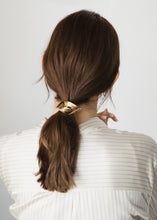 画像をギャラリービューアに読み込む, HOOK-ALLURE(Gold)
