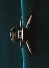 画像をギャラリービューアに読み込む, CLASSIC HAIR CLAW 01(Black)
